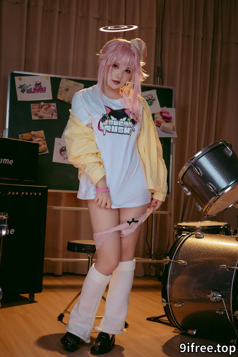 咬一口兔娘(Yiko湿润兔)-悠闲夏日 蓝色档案 [50P-107MB]-就爱免费