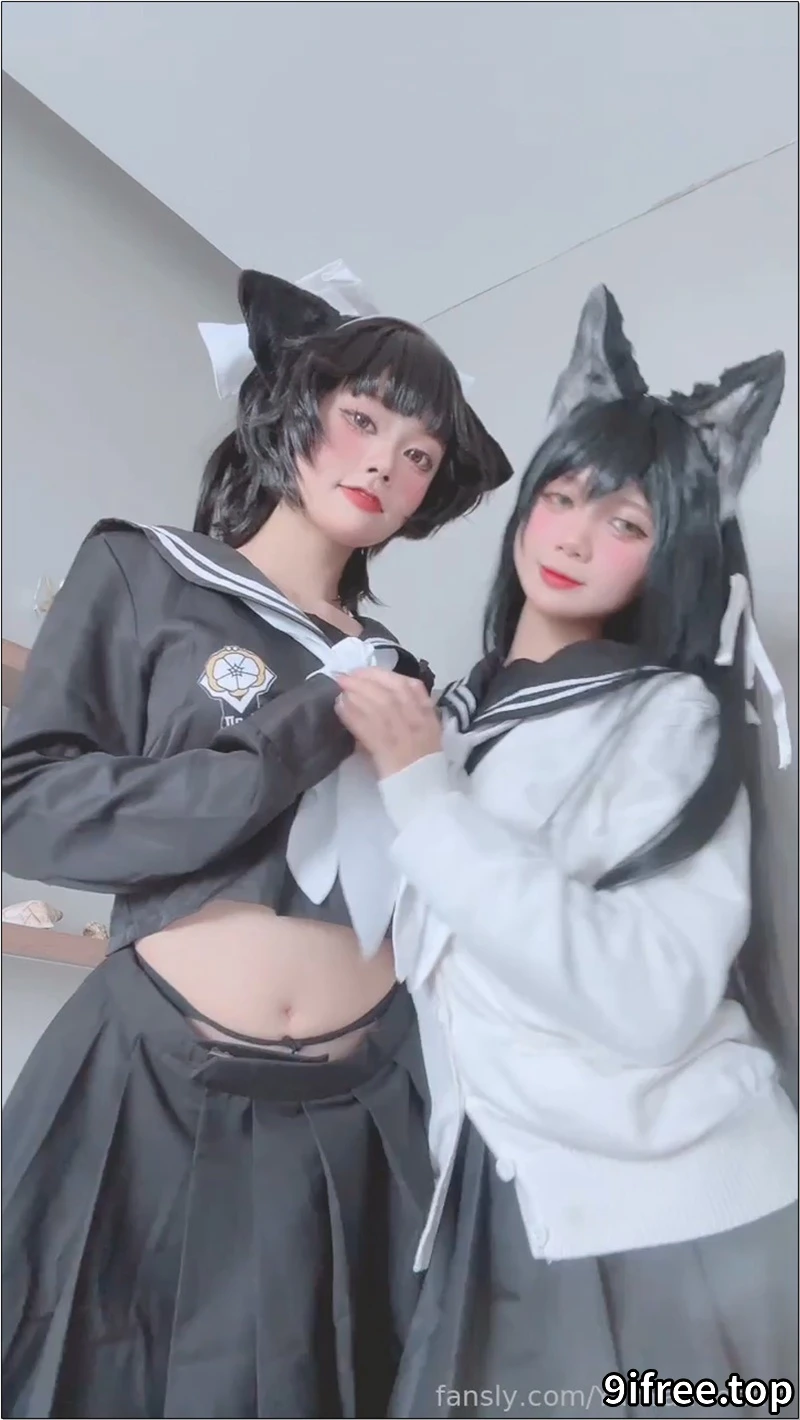 PoppaChan-✘Kawaiimeochan 双人Cosplay短视频 [24V-181MB] - 就爱免费-就爱免费