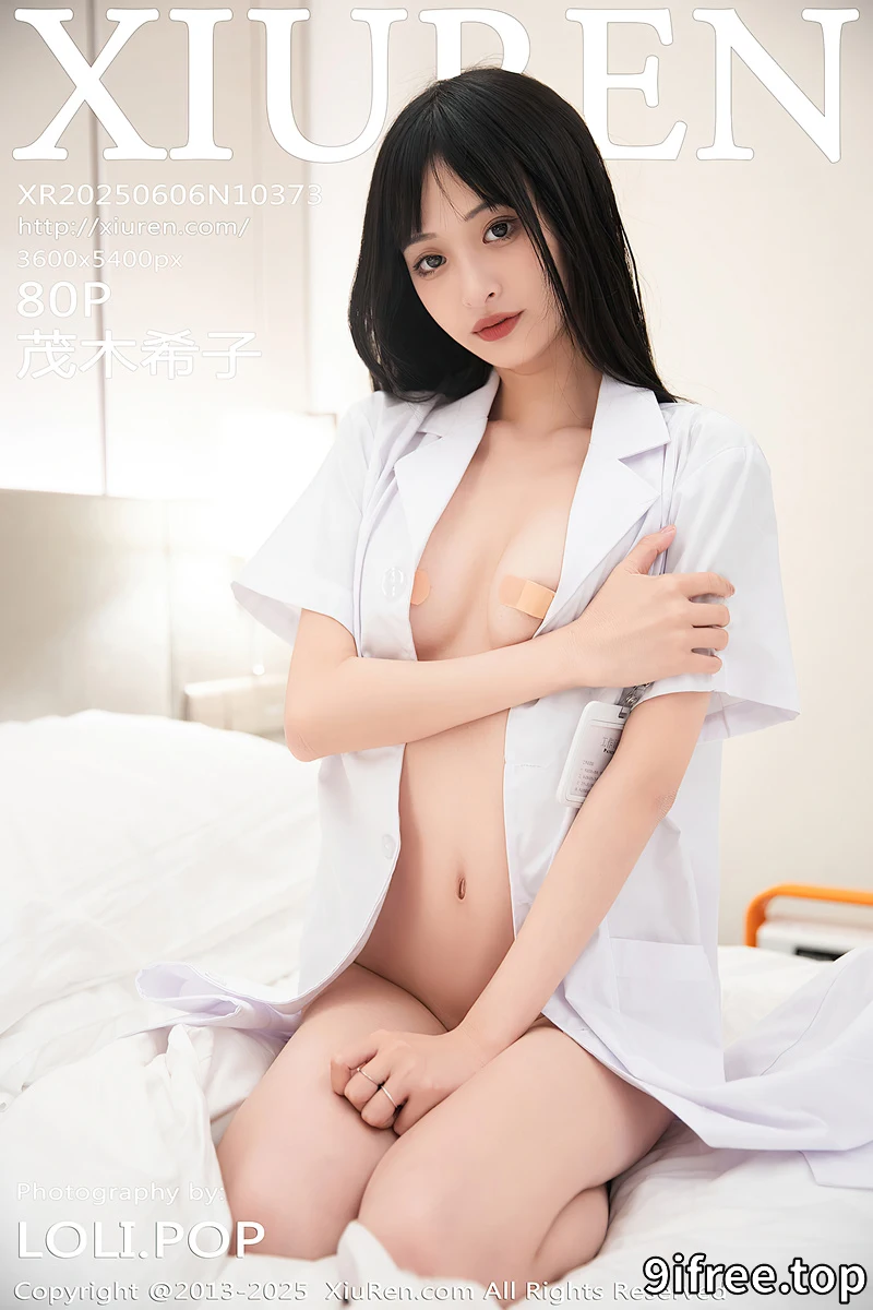 [XiuRen秀人网] NO.10373 模特茂木希子性感白色护士服饰配超薄黑丝秀完美身材诱惑写真-就爱免费