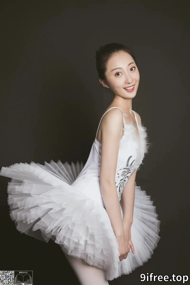 GALLI嘉丽 舞蹈生日记 2020.09.09 NO.004 佳敏 [42P-173MB]-就爱免费