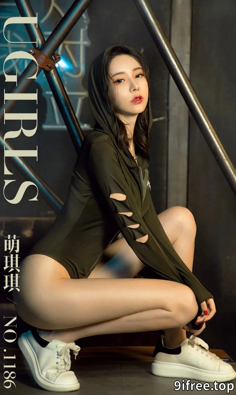 [Ugirls爱尤物] NO.1186 嫩模萌琪琪黑色高叉连体衣+粉色蕾丝内衣秀完美身材写真-就爱免费