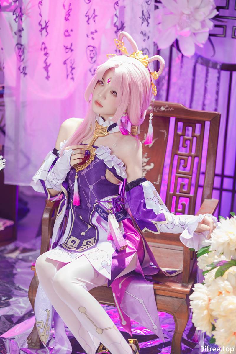 桜桃喵 符玄 [25P+2V-1.95GB]