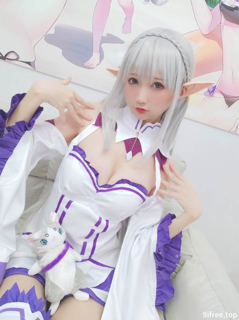 魔物喵 自摄系列 ZC.005 艾米莉亚 [61P+2V-282MB]