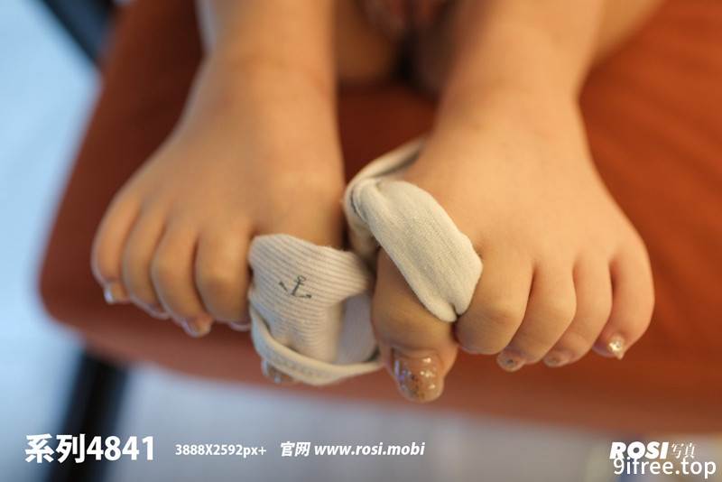 [ROSI写真] 2025.03.07 NO.4841 [105+1P-174MB]-就爱免费
